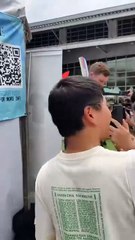 大马羽球大师赛 | 缺战依然捧场 艾塞申场外会见球迷