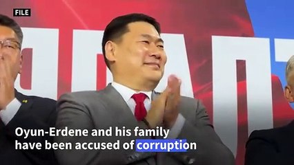 Young Mongolians demand PM resign over corruption claims