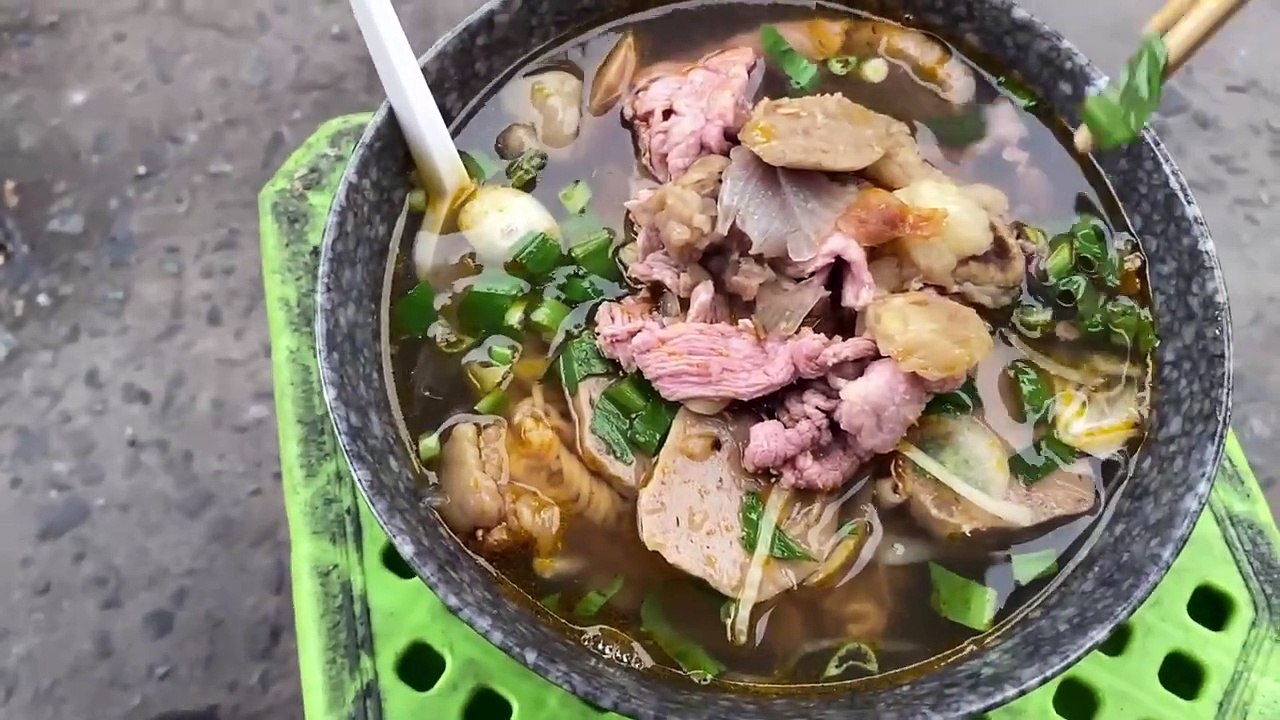 Reborn Beef Pho Cart - Vietnamese Street Food (Xe đẩy Phở Bò tái - Món ăn đường phố Việt Nam)