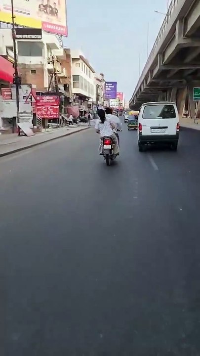 Viral video shows woman hitting husband with slipper on moving bike