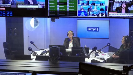 Remise du premier prix Dominique Bernard, 18 mois après sa mort dans un attentat jihadiste