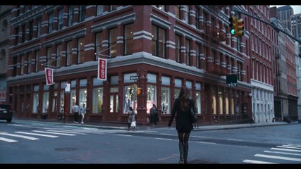 Amores Materialistas | Trailer Dublado