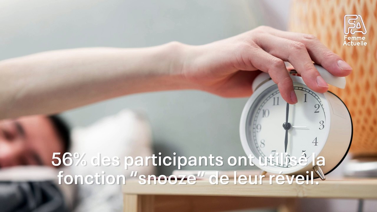 FEMME ACTUELLE - Cette habitude matinale très répandue (et a priori anodine) impacte en fait la qualité de votre sommeil