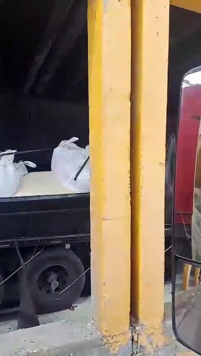 Choque de camiones en el paso a Chile