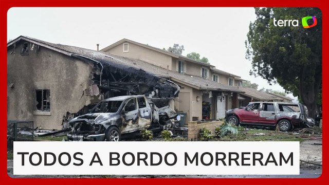 Avião de pequeno porte cai e atinge casas nos Estados Unidos