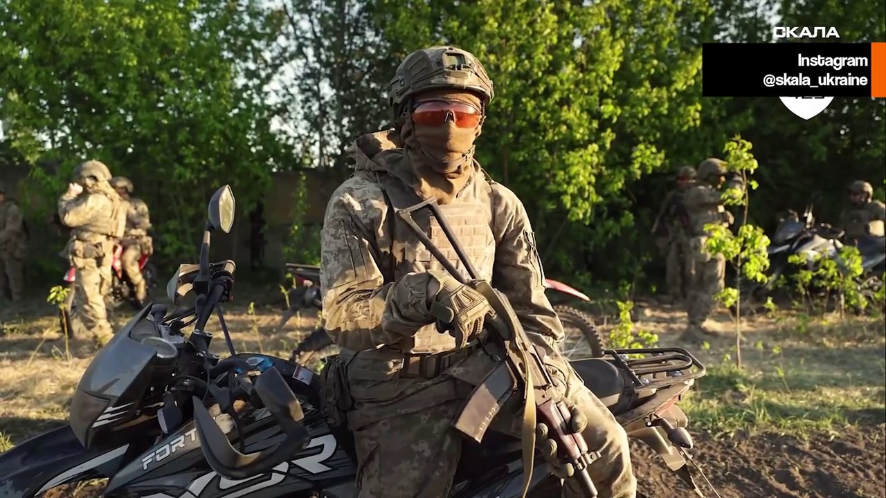 Ukraina perustaa ensimmäisen moottoripyöräiskukomppanian nopeaa etenemistä varten avoimessa maastossa