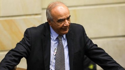 Héctor Carvajal, nuevo magistrado de la Corte Constitucional, tendría contratos con el Gobierno