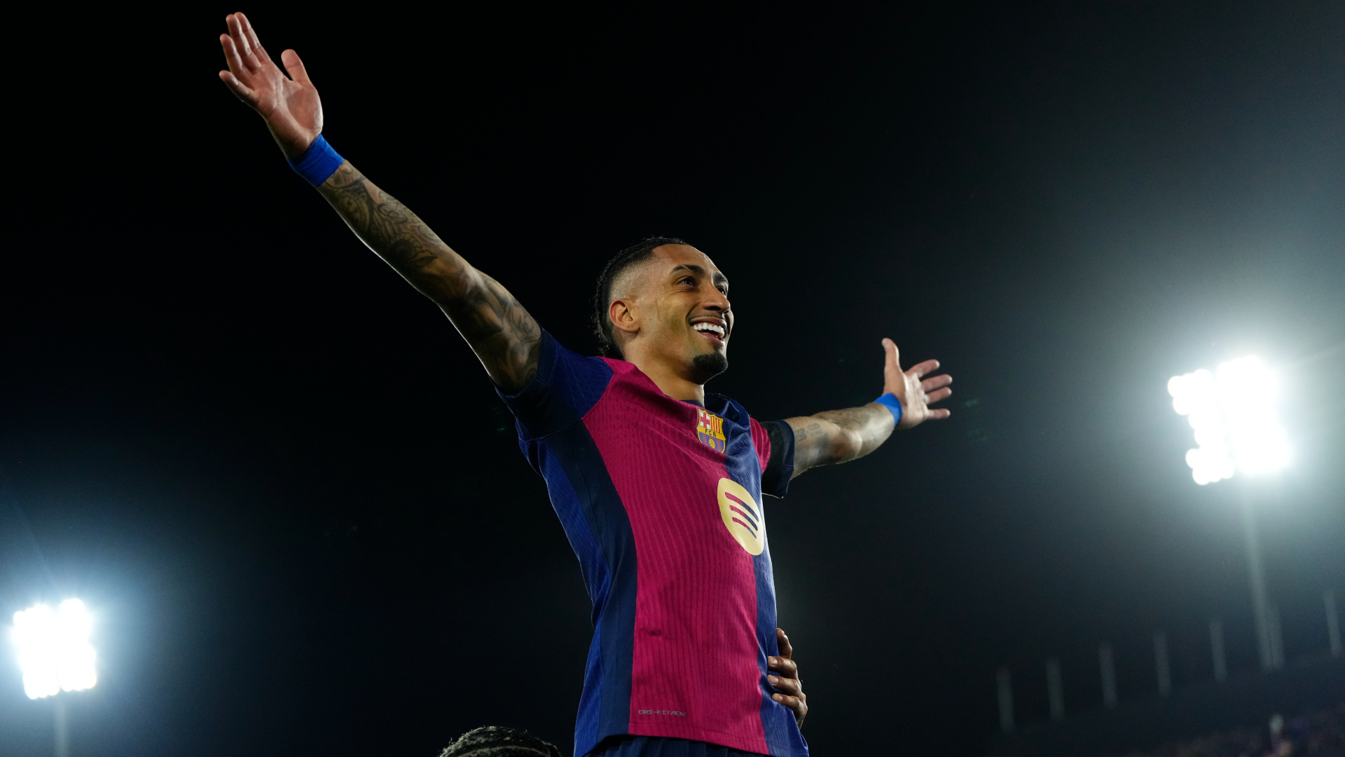 Raphinha wants to retire at Barcelona after new deal