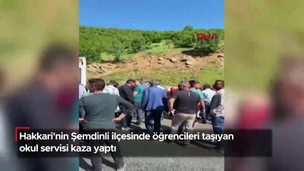 Hakkari'nin Şemdinli ilçesinde öğrencileri taşıyan okul servisi kaza yaptı