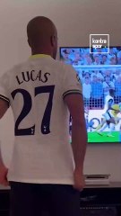 Lucas Moura Tottenham'ın UEFA Avrupa Ligi zaferine ekran başında ortak oldu