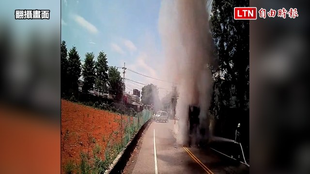 桃園公車變「火車」 5674火燒車畫面曝（翻攝畫面）
