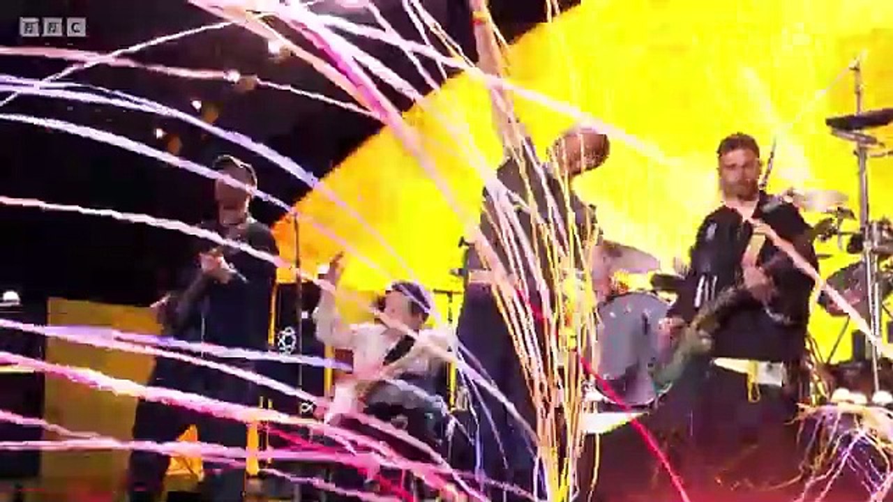 Coldplay - Fix You (Glastonbury 2024)