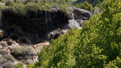 Karlar eriyince coştu: Dipsiz Göl'ün tam zamanı!