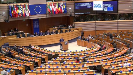 Parlamento Europeu pede à Comissão que corte o acesso da Hungria aos fundos comunitários