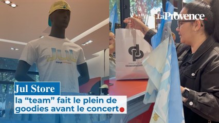Jul Store : la “team” fait le plein de goodies avant les concerts à l'Orange Vélodrome