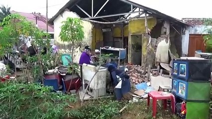 Terremoto na Indonésia em Sumatra danifica mais de 100 casas
