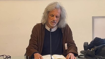 Bologna, Bergonzoni e la sirena antiaerea: «In piazza come a Gaza» (ma il prefetto smorza)