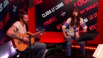 Clara Luciani & Waxx interprètent "Courage" en live dans Foudre