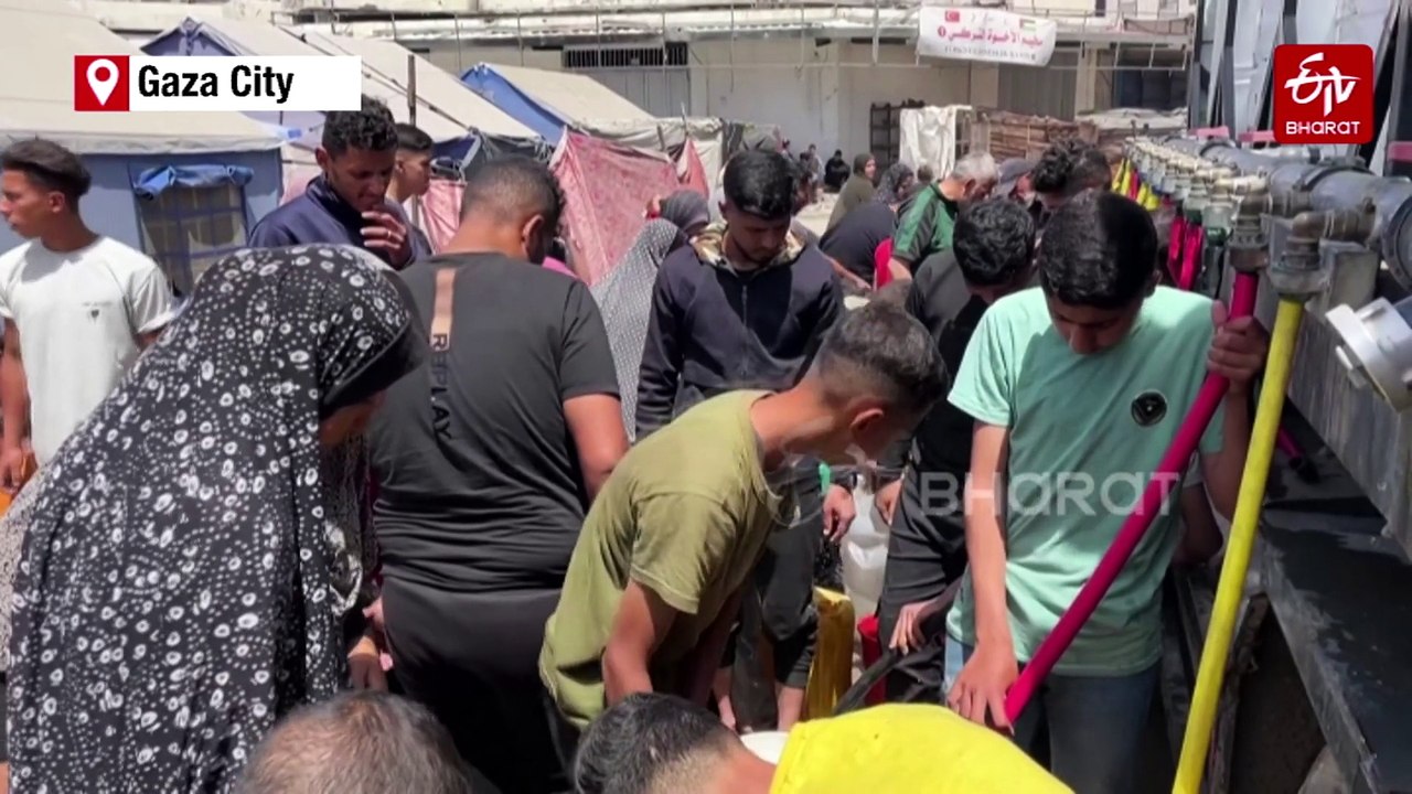 Aid Finally Trickles Back Into Gaza After A Two-Month Israeli Blockade