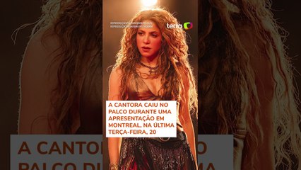 Shakira leva tombo durante show no Canadá #shorts