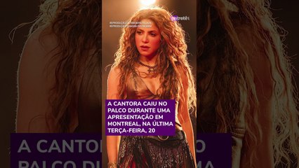 Shakira leva tombo durante show no Canadá #shorts
