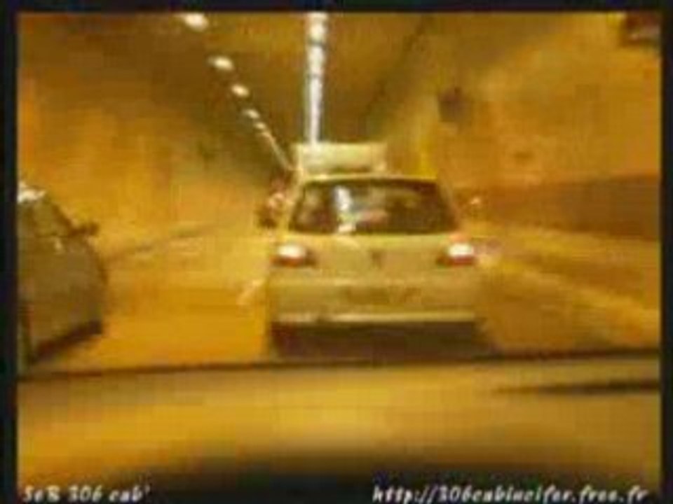 Acceleration 306 cabriolet avec ligne inox