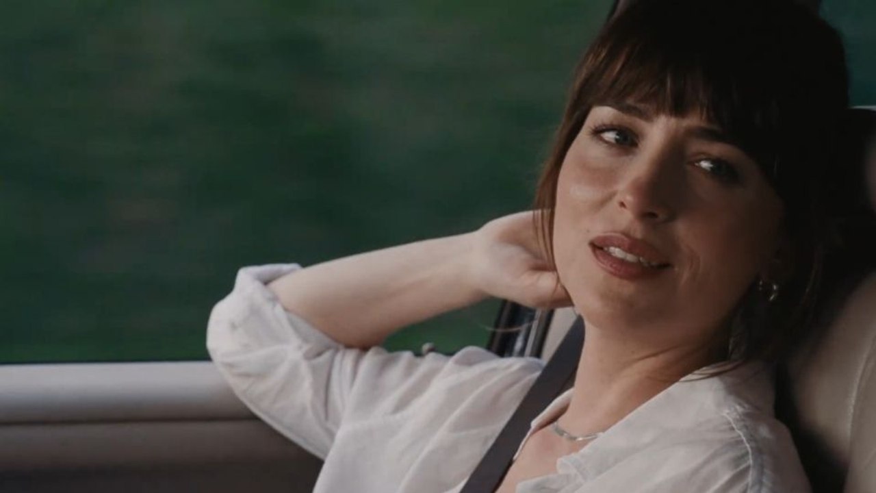 Amores Materialistas Trailer Legendado