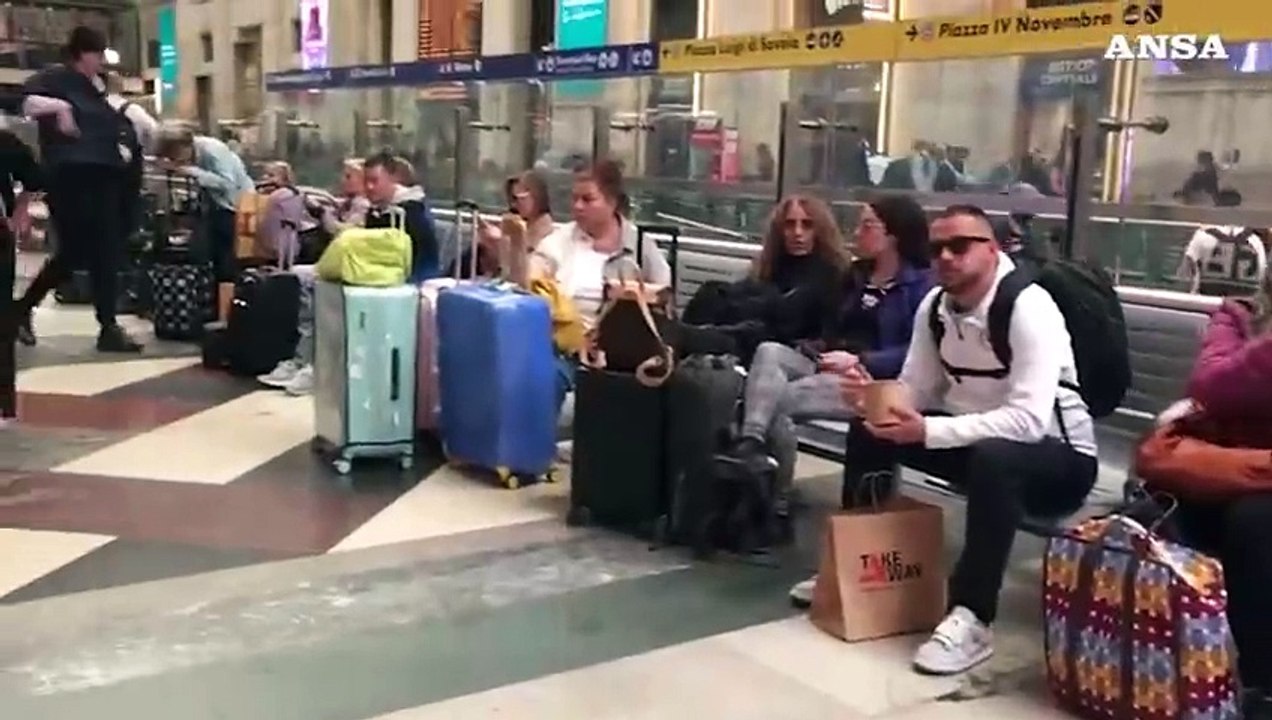 Sciopero treni, la situazione alla stazione di Milano Centrale