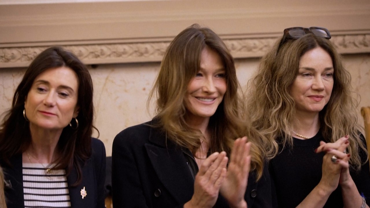 Contre le tabou de l'inceste, des personnalités lisent des témoignages de mères d'enfants victimes