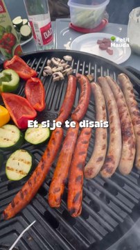 🍖 Naviguer, griller, chiller : le trio parfait ! 🍺Ça se passe chez @akwaexperience ! 📍37, quai de la Seine, 75019 Paris©️ Crédit : Petit Mauda