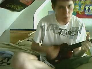 Forgetful lucy de Adam Sandler au ukulélé