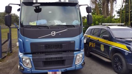 Caminhão com carga milionária de contrabando é interceptado na BR-277, em Balsa Nova