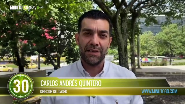 Alerta en San Antonio de Prado evacúan 77 viviendas por riesgo de derrumbe