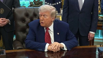 Trump expande ameaça de tarifas contra Apple a todas as fabricantes de smartphones
