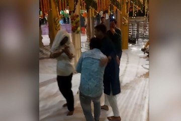 भरतपुर के बिहारीजी मंदिर में अश्लील डांस, वीडियो वायरल