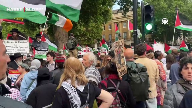 Londra'da binlerce kişi, İngiltere'nin İsrail'e silah satışını protesto etti
