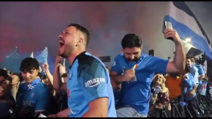 Napoli campione d'Italia, il momento della vittoria