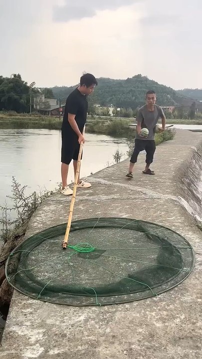 using watermelon🍉 to catch the fish