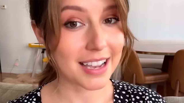 Katie Thurston deelt haar ervaring met het ontdekken van een knobbeltje dat leidde tot de diagnose van borstkanker