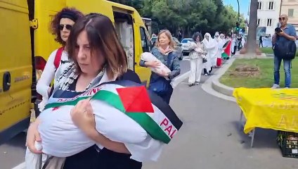 All'emiciclo Garibaldi un corteo silenzioso per fermare la strage in Palestina