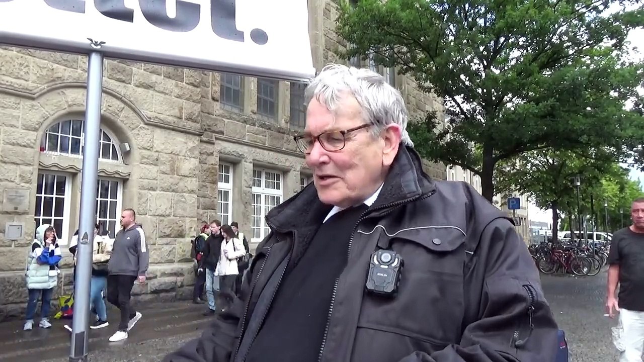 Deutschland-  Krieg vor der Tür !