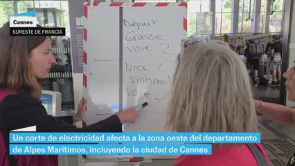 El apagón provoca interrupciones puntuales en el Festival