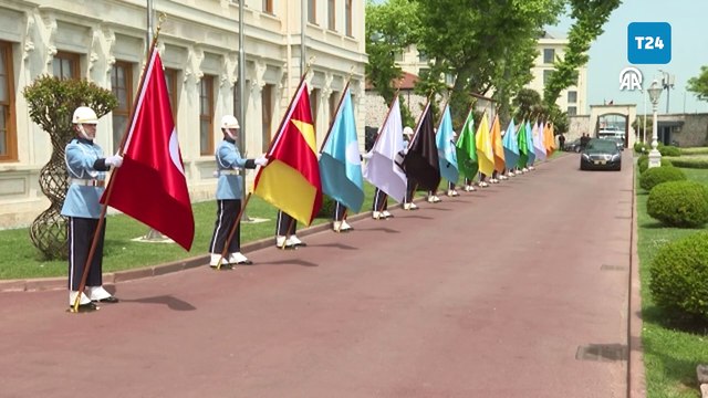 Sürpriz görüşme; Erdoğan ve Suriye Geçici Cumhurbaşkanı Şara, Dolmabahçe'de bir araya geldi