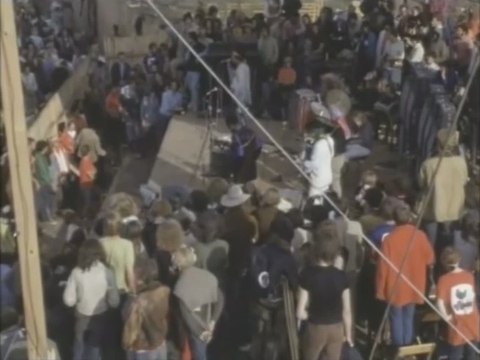 Jimi Hendrix: Hear my Train a Comin' - Woodstock '69 b&w angles