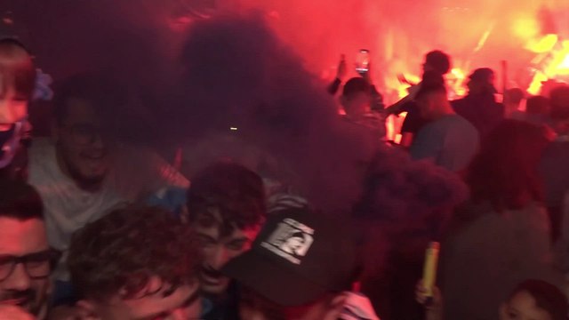 FESTA PAZZESCA A NAPOLI DOPO LA VITTORIA DELLO SCUDETTO: CELEBRAZIONI INCREDIBILI NELLE STRADE