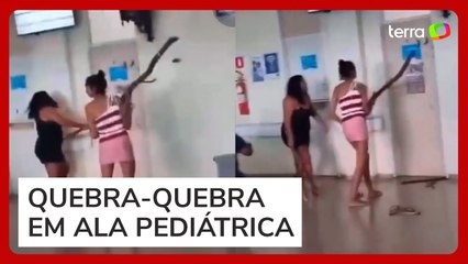 Mulheres quebram portas de hospital no DF por falta de atendimento