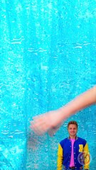 Magic Sponge Wall Cleaner for Pregnant Tummies! 🤰🧽 #gadget