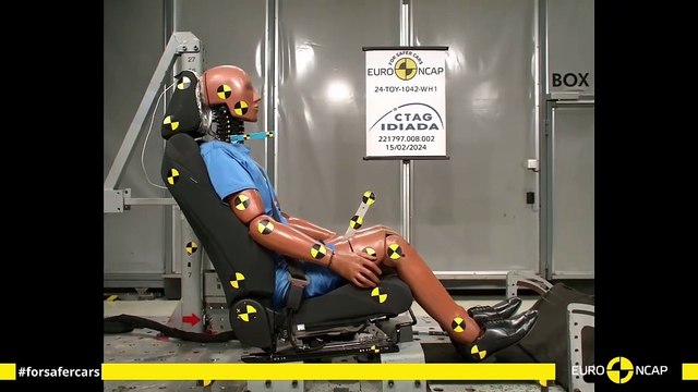 Le SUV de taille compacte Toyota C-HR PHEV obtient cinq étoiles aux crash-tests Euro NCAP 2025