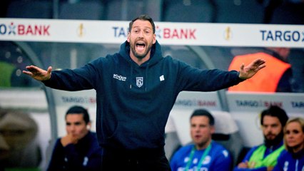 Kniat stolz: "Pokal nehmen, angucken und mit nach Bielefeld nehmen"