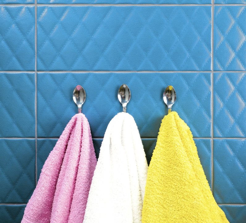 Des ASTUCES rapides et astucieuses pour vous faciliter la vie dans la salle de bains